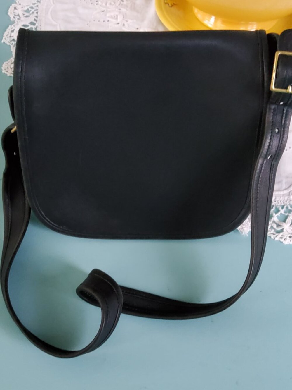 Vintage Coach 9170 Classic Shoulder Bag in Black - Picture 9 of 13